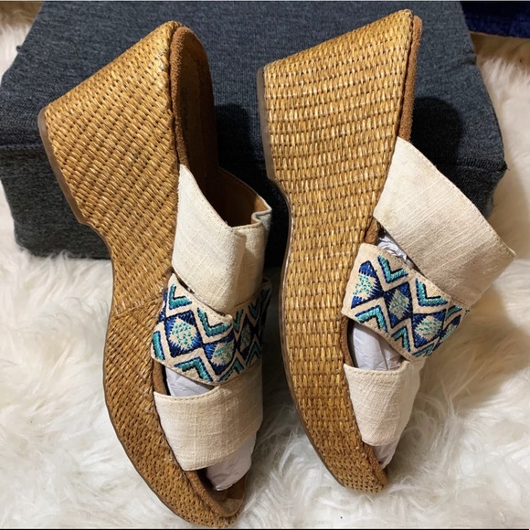 Naturalizer N5 Opal Sandals - Picture 4 of 7